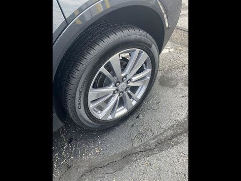 Certified 2023 Cadillac XT5 Premium Luxury w/ Technology Package AWD/4WD image 18