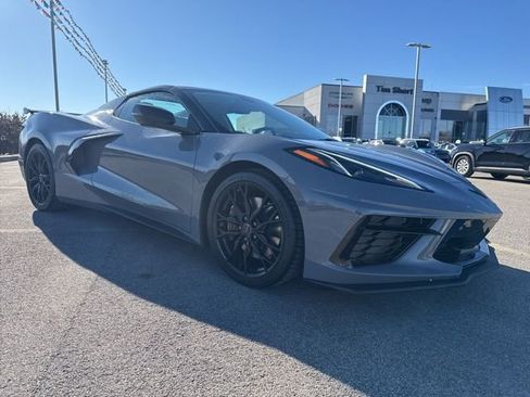 Used 2025 Chevrolet Corvette Stingray Premium Conv w/ Z51 Performance Package image 4