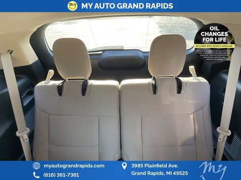 Used 2022 Ford Explorer XLT w/ Class IV Trailer Tow Package image 13