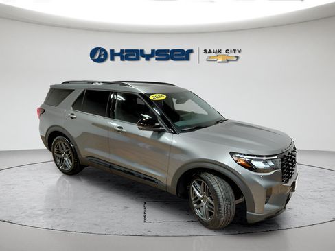 Used 2026 Ford Explorer ST AWD/4WD image 15