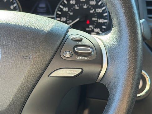 Used 2020 Nissan Pathfinder SV w/ Cargo Package image 31