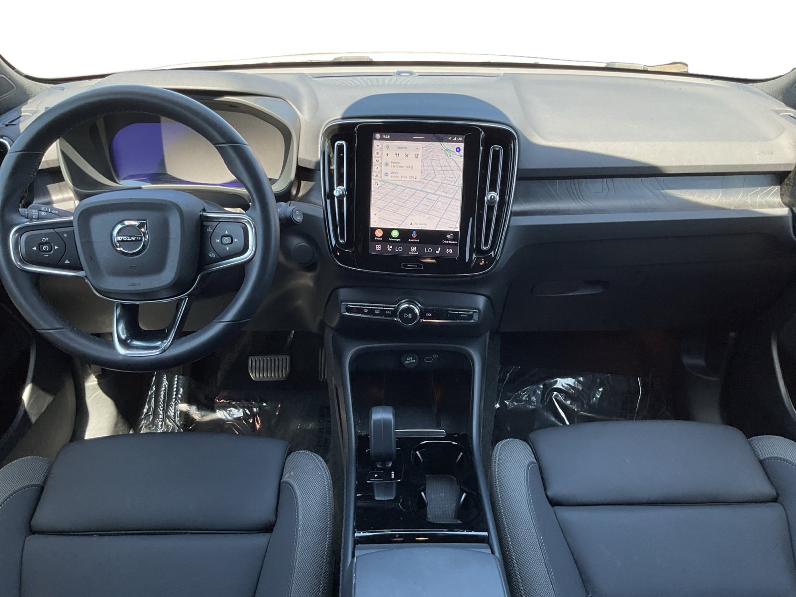 Used 2023 Volvo XC40 Recharge Core AWD/4WD image 10