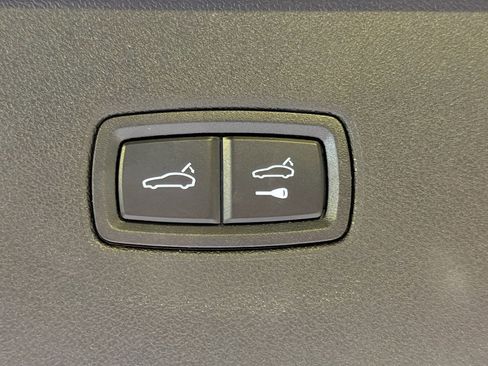 Certified 2026 Porsche Cayenne E-Hybrid AWD/4WD image 14