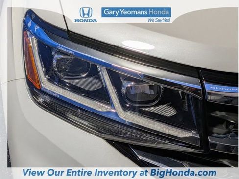 Used 2023 Volkswagen Atlas Cross Sport SEL Premium R-Line AWD/4WD image 10