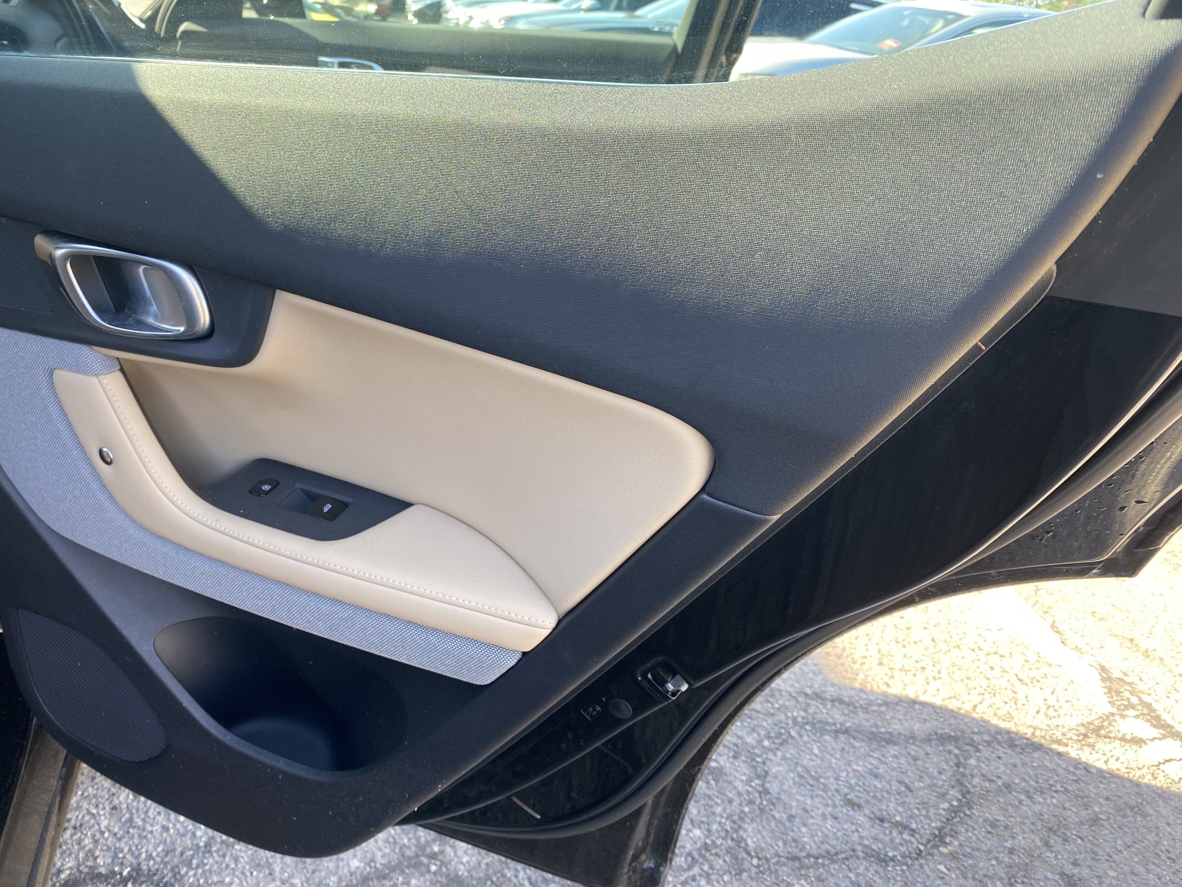 Used 2022 Polestar Polestar 2 w/ Performance Package AWD/4WD image 16