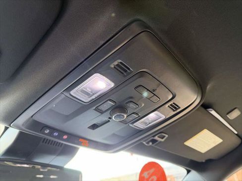 Used 2024 GMC Yukon XL AT4 w/ Technology Package image 30