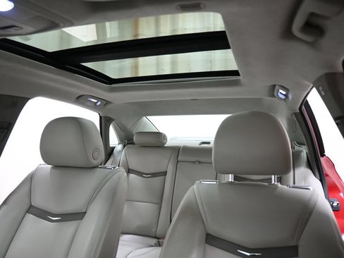 Used 2013 Cadillac XTS Platinum AWD/4WD image 4