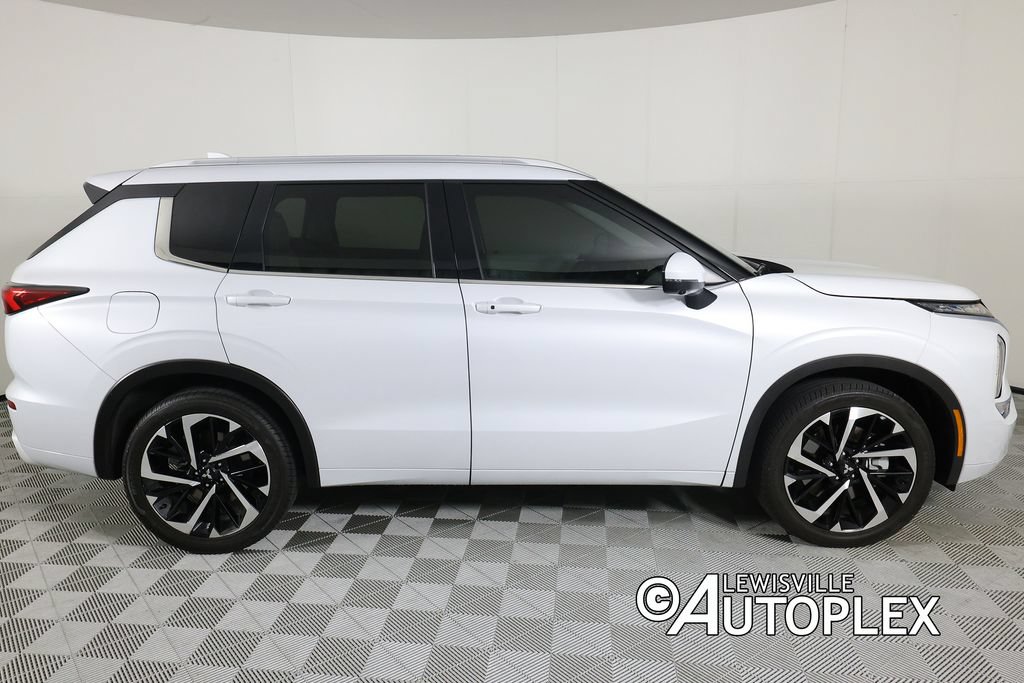 Used 2024 Mitsubishi Outlander SEL FWD image 4