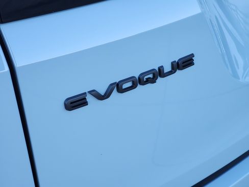 New 2026 Land Rover Range Rover Evoque Dynamic SE image 12