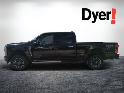 Used 2024 Ford F250 Platinum image 7