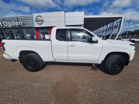 Certified 2023 Nissan Frontier SV w/ SV Convenience Package AWD/4WD image 35