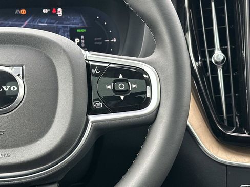 New 2026 Volvo XC60 T8 Ultra w/ Climate Package image 9