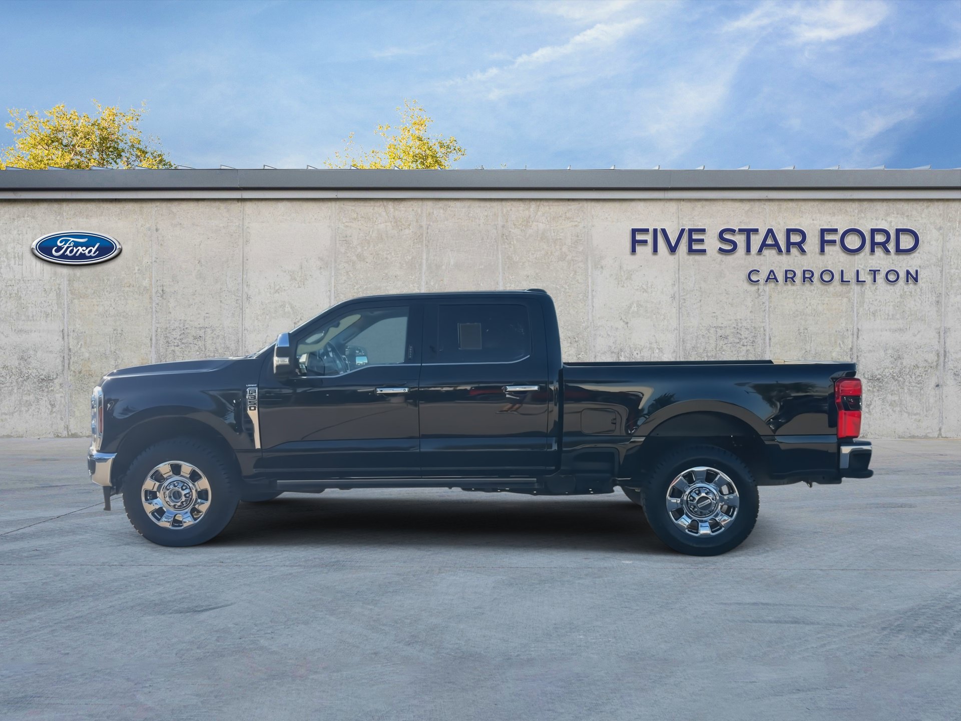Certified 2024 Ford F350 Lariat w/ Lariat Ultimate Package AWD/4WD image 5