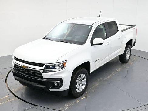 Used 2022 Chevrolet Colorado LT w/ Luxury Package image 38