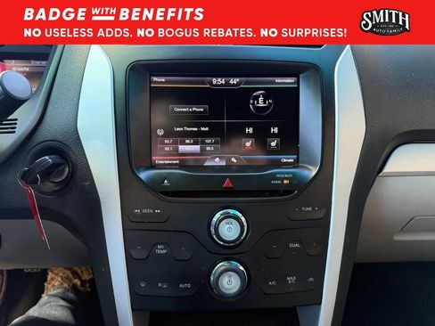 Used 2013 Ford Explorer XLT image 17