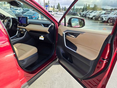 New 2025 Toyota RAV4 XLE Premium image 10