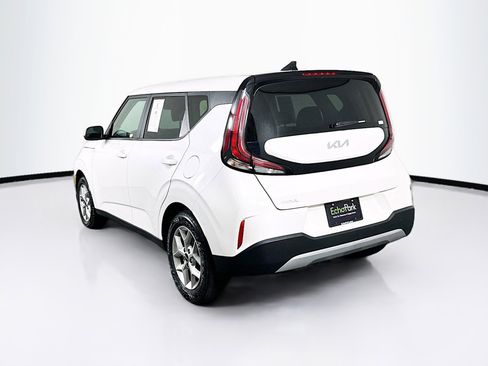 Used 2025 Kia Soul LX w/ LX Technology Package image 5