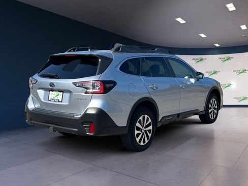 Used 2020 Subaru Outback Premium image 7
