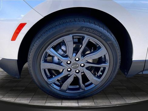 Used 2022 Chevrolet Equinox RS w/ RS Leather Package FWD image 9