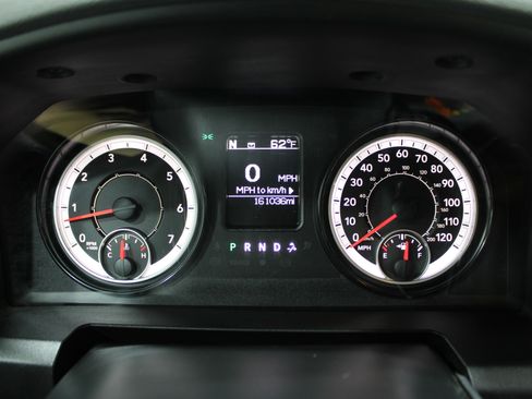 Used 2017 RAM 2500 Tradesman w/ Chrome Appearance Group image 11