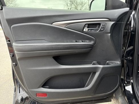 Used 2019 Honda Pilot EX-L image 17