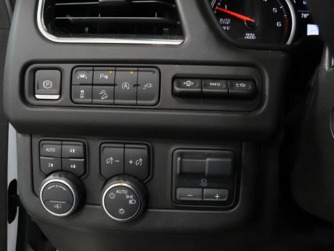 Used 2021 Chevrolet Tahoe High Country AWD/4WD image 15