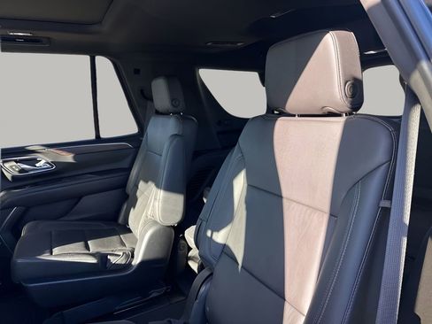 Used 2021 Chevrolet Tahoe Z71 image 19