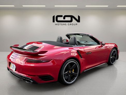 Used 2018 Porsche 911 Turbo S image 3