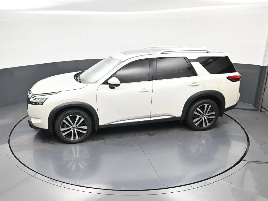 Certified 2023 Nissan Pathfinder Platinum FWD image 31