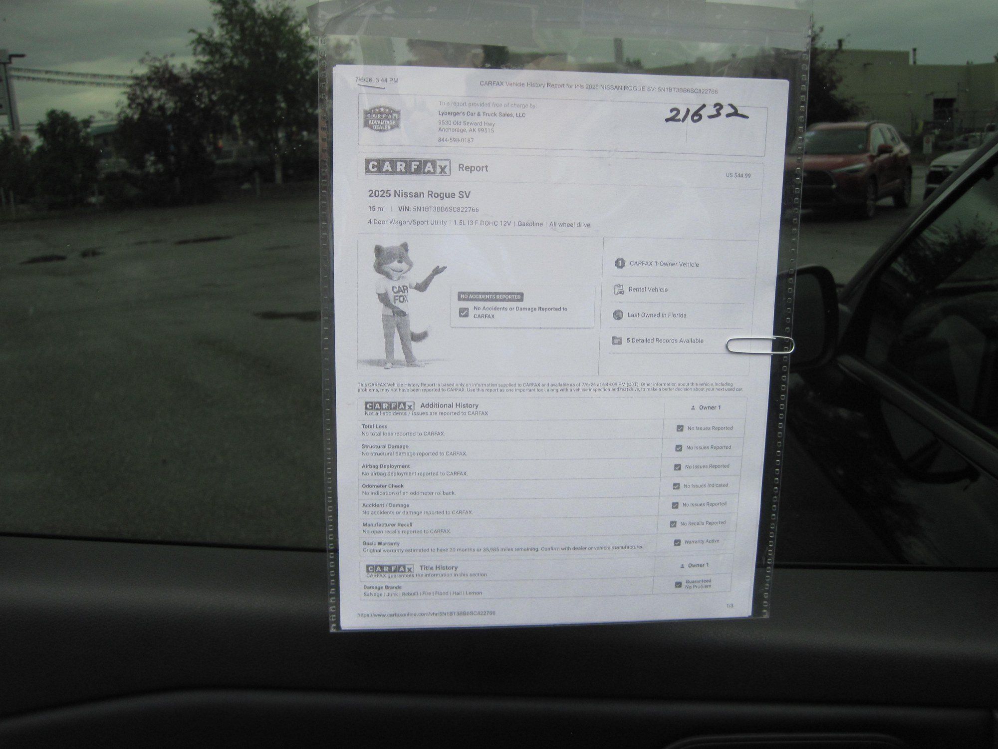 Used 2025 Nissan Rogue SV AWD/4WD image 11