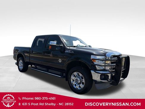 Used 2012 Ford F250 Lariat w/ Chrome Pkg AWD/4WD image 4
