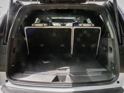 Used 2025 Cadillac Escalade Sport Platinum w/ LPO, ONYX Package AWD/4WD image 34