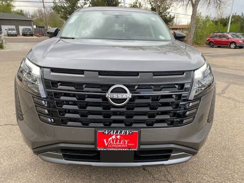 New 2026 Nissan Pathfinder SL image 8