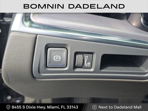 Used 2022 Cadillac XT5 Luxury image 23