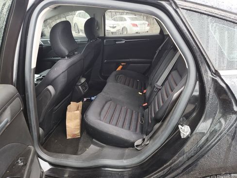 Used 2015 Ford Fusion SE w/ Equipment Group 201A image 26