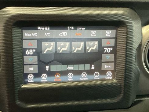 Used 2022 Jeep Wrangler Unlimited Sport image 8