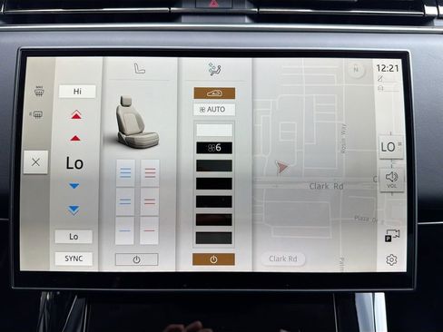 Used 2024 Land Rover Range Rover Sport Dynamic SE image 36