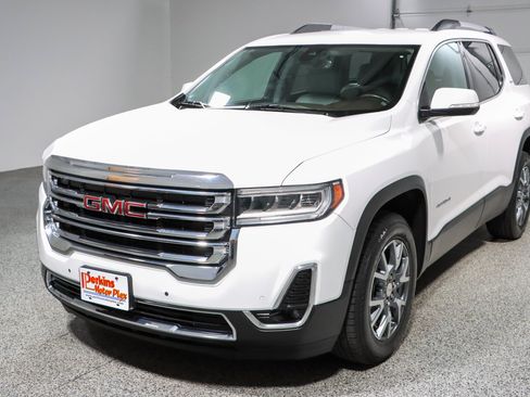 Used 2023 GMC Acadia SLT AWD/4WD image 34