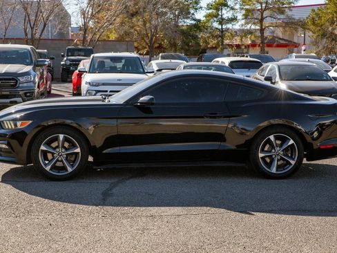Used 2015 Ford Mustang Coupe image 8