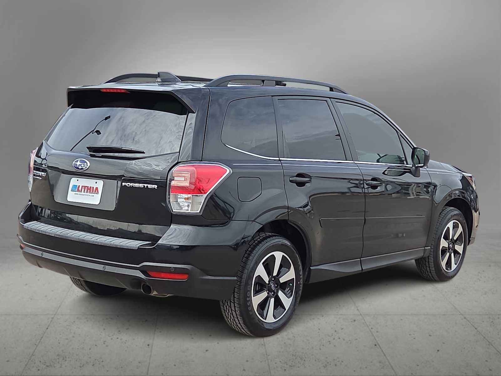 Used 2018 Subaru Forester 2.5i Limited AWD/4WD image 8