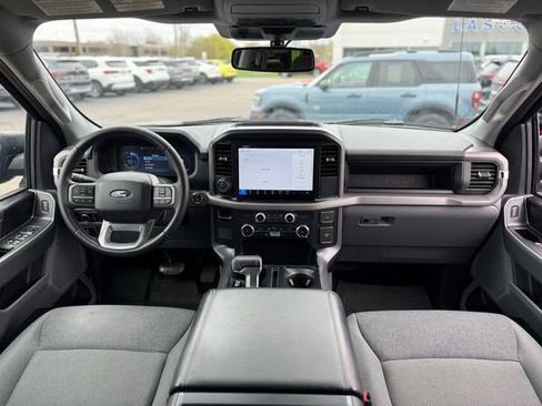 Used 2025 Ford F150 Lightning XLT AWD/4WD image 2