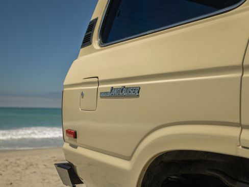 Used 1987 Toyota Land Cruiser AWD/4WD image 11