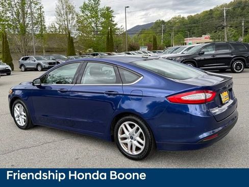 Used 2016 Ford Fusion SE FWD image 6