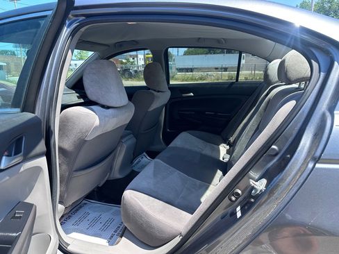 Used 2010 Honda Accord LX image 9
