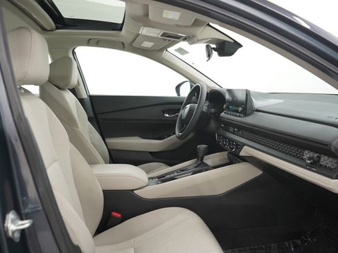 Used 2024 Honda Accord EX image 11