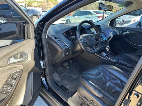 Used 2016 Ford Focus Titanium image 5
