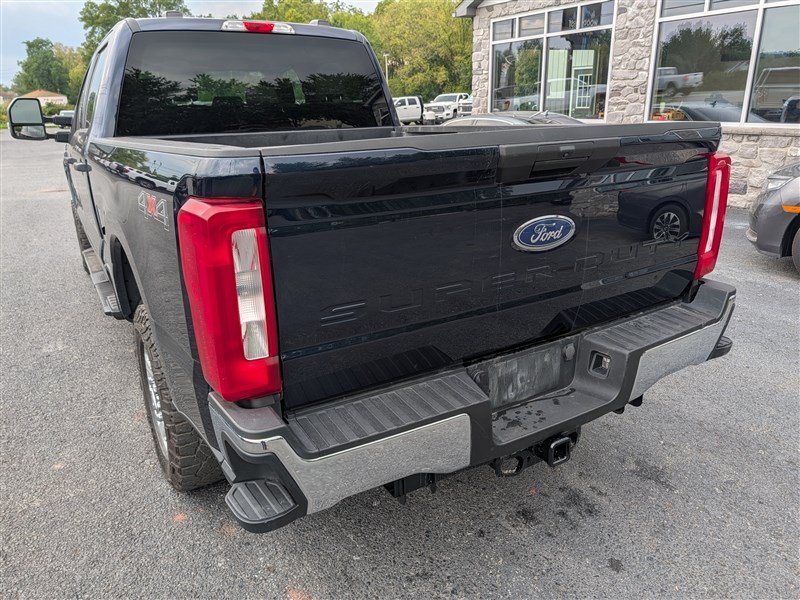 Used 2024 Ford F250 XLT AWD/4WD image 5