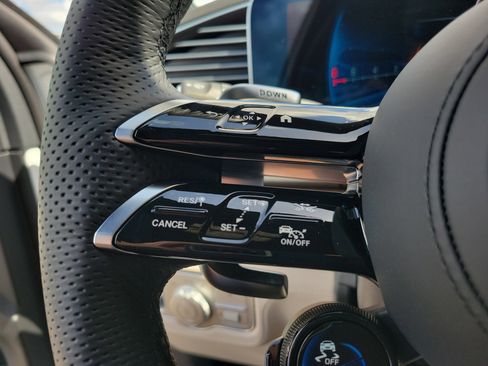 New 2026 Mercedes-Benz GLE 63 AMG S image 24