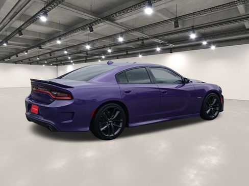Used 2019 Dodge Charger R/T w/ Plus Group image 16