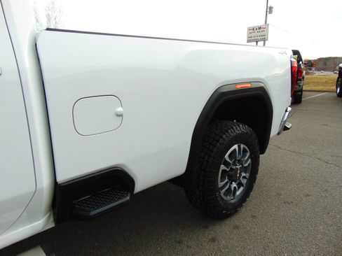 Used 2021 GMC Sierra 3500 SLT w/ SLT Convenience Package image 30
